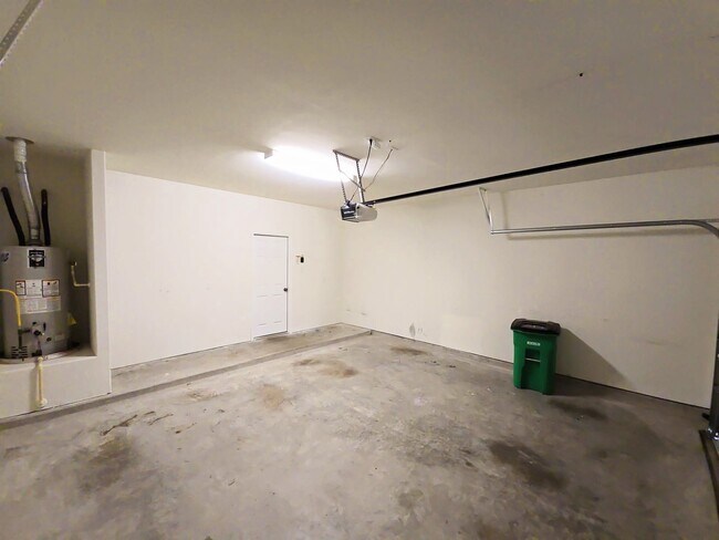 Building Photo - 16626 Cliff Vale Ct