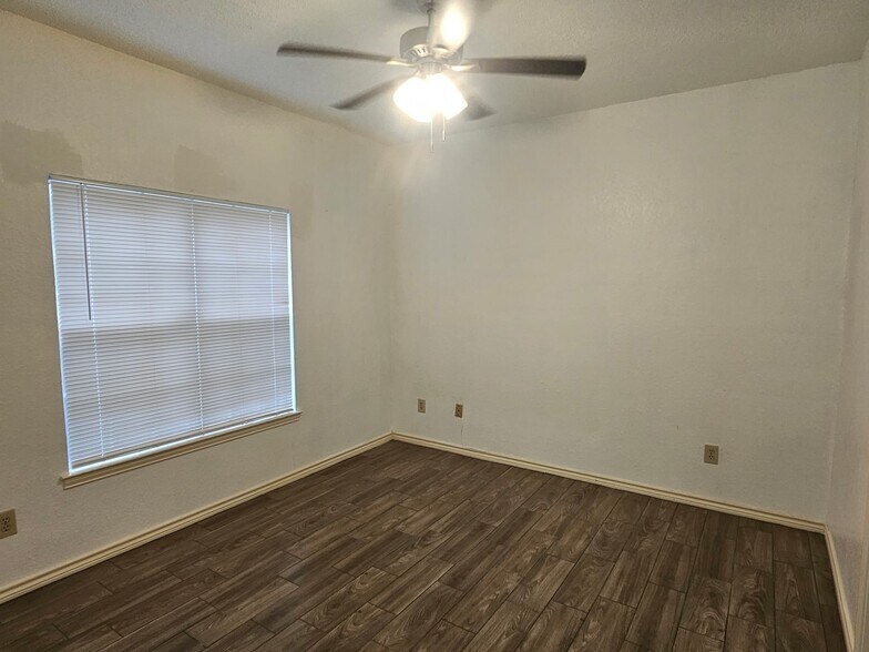 Building Photo - 3609 W Northgate Dr