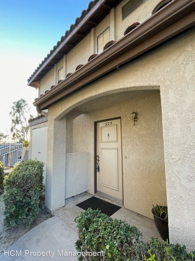 1 br, 1.5 bath House 23315 La Crescenta 23315 La Crescenta Mission Viejo CA 92691