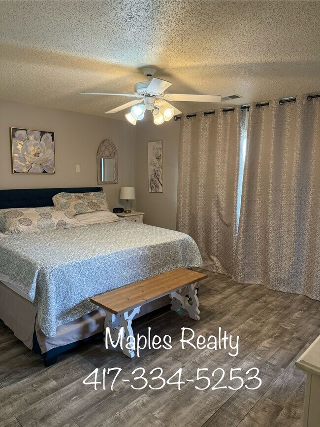 Building Photo - STUNNING 2 bedroom, 2 bathroom condo at Po...