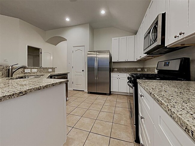 Building Photo - 30114 Saw Oaks Dr