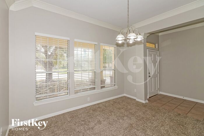 Building Photo - 15814 Stiller Park Dr