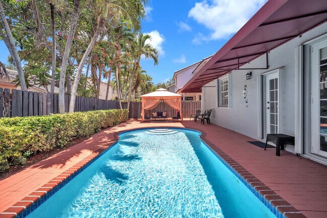 Building Photo - 15963 SW 97th Terrace