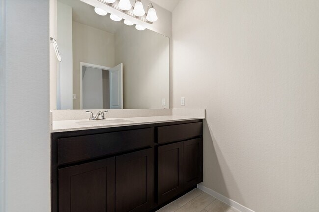 Building Photo - 187 Living Reef Dr