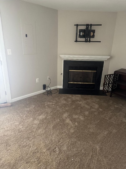 Building Photo - 106 Barrows Ct