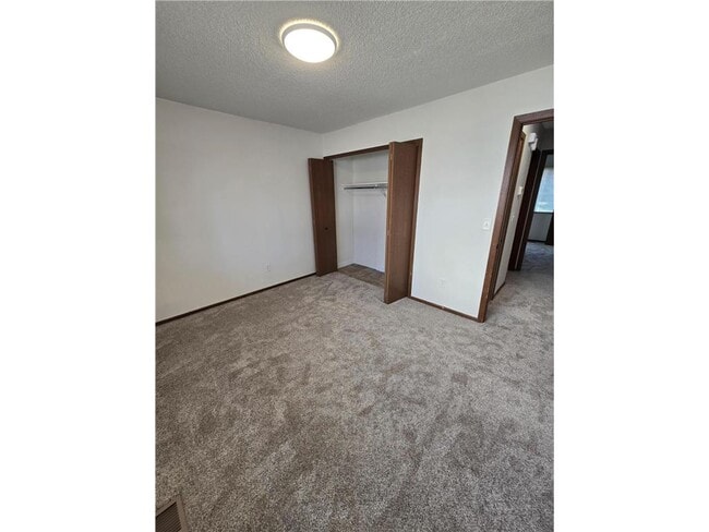 Building Photo - 6662 84th Ct N