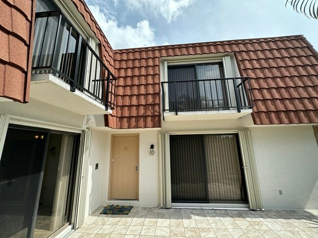 Building Photo - 1771 San Jose Dr