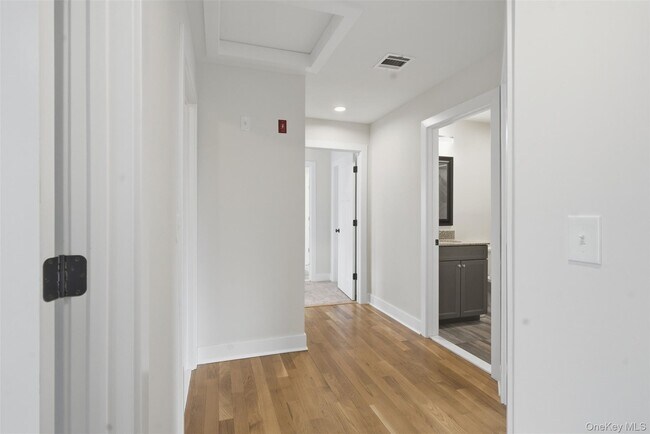 Building Photo - 108 Joyce Wy