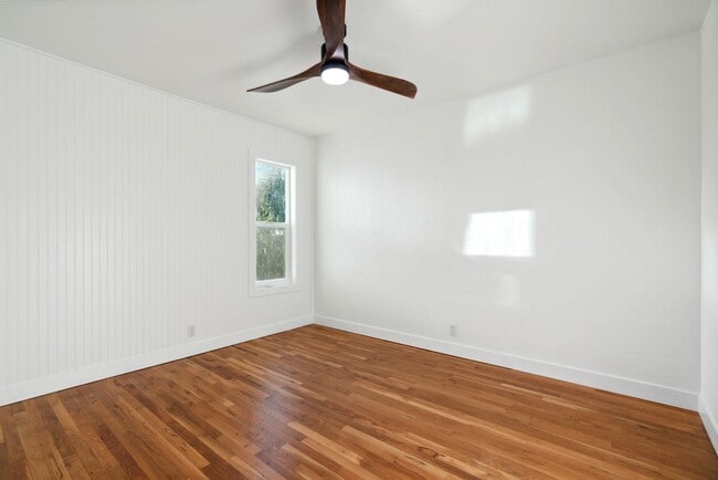 Building Photo - Classicly Charming Remodeled Garden Tract ...