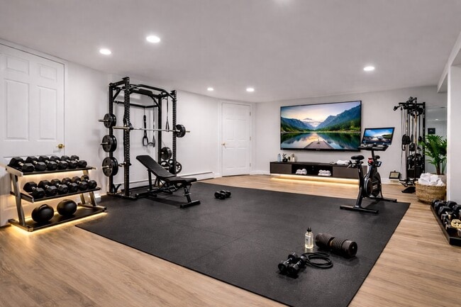 Building Photo - 116 Mary St