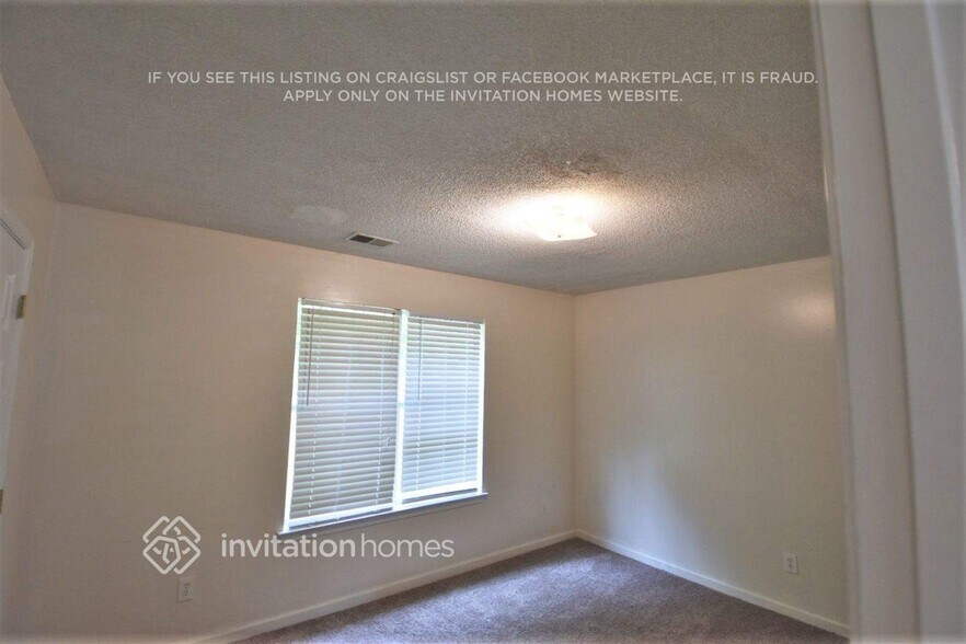 Building Photo - 464 Gresham Dr