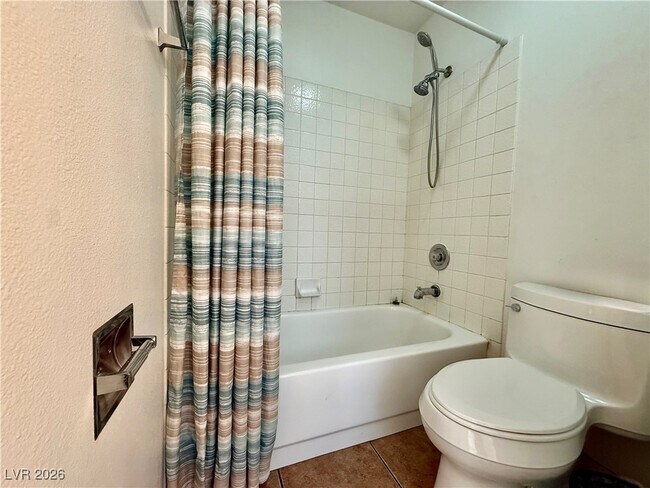 Building Photo - 6717 Silvery Ave