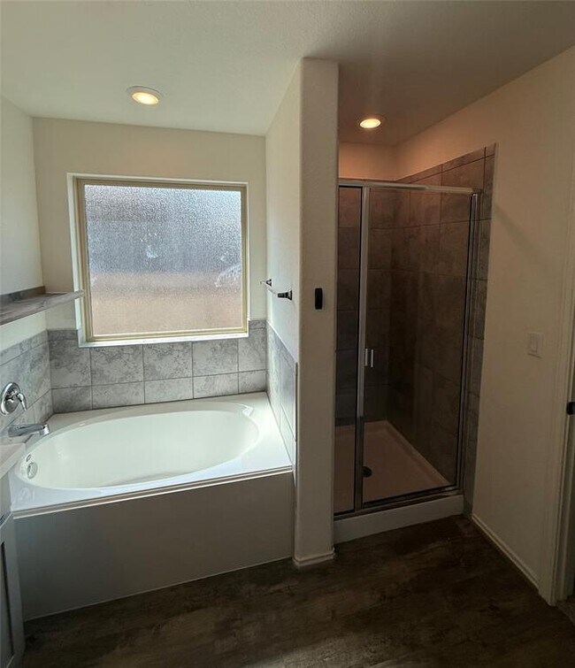 Building Photo - 3908 Ignacio Dr
