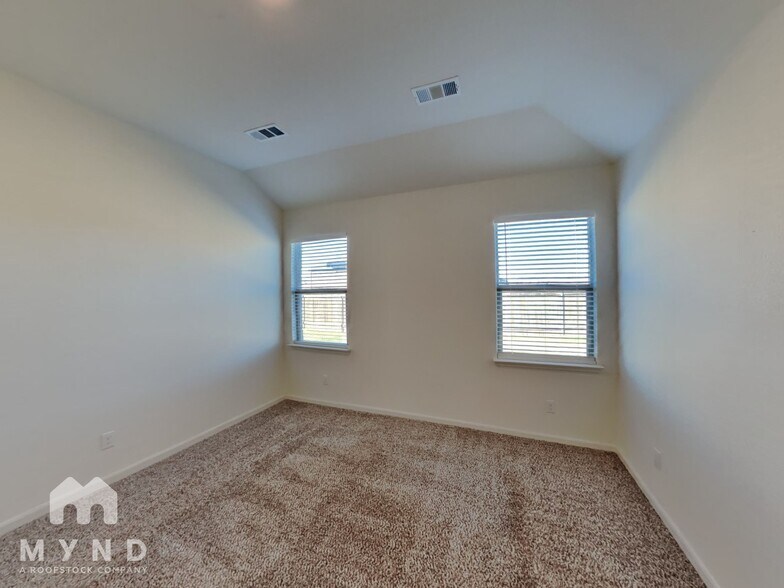 Building Photo - 421 Micah Ln