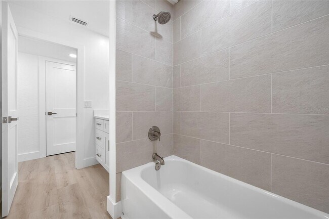 Building Photo - 7930 Causeway Blvd S