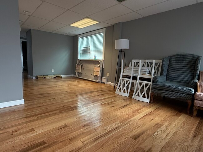 Building Photo - 60 Main St