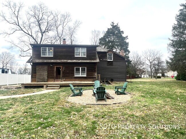 Building Photo - 355 Dietrich Rd