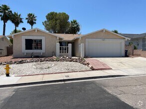 Building Photo - 3 bedroom home in Summerlin North