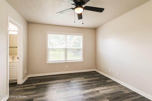 Building Photo - 8816 Persistence Dr