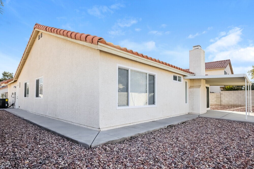 Building Photo - 2446 Millcroft Dr