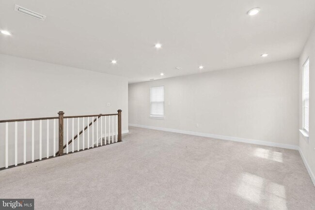 Building Photo - 105 Weston Dr