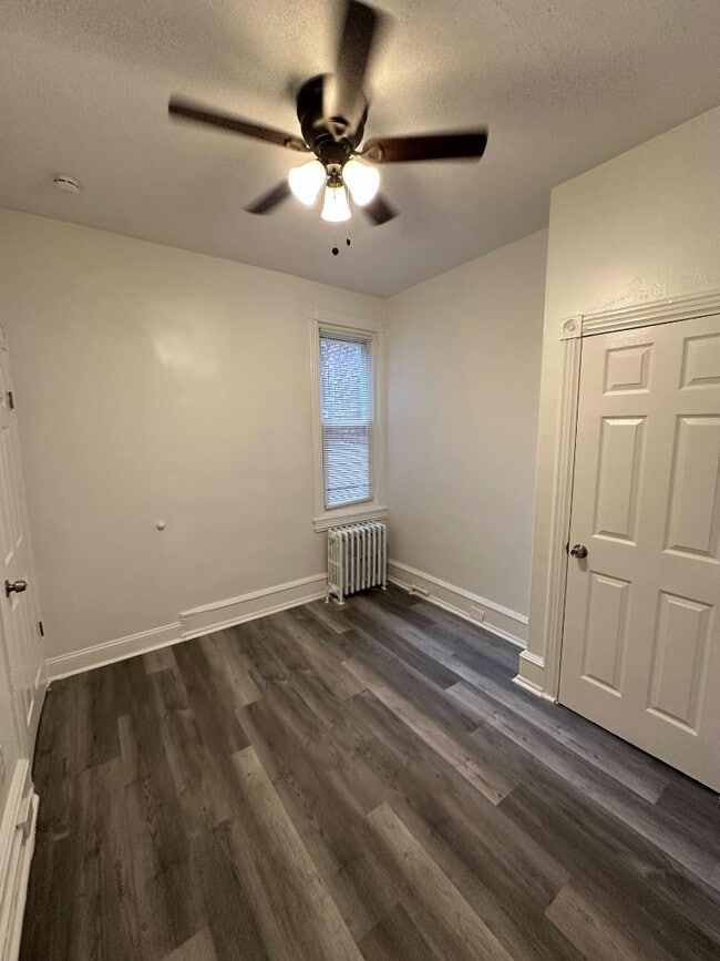 Building Photo - 2449 N 33rd St