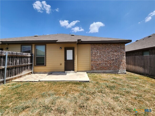 Building Photo - 712 Creekside Cir