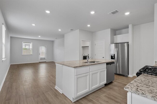 Building Photo - 10613 Ridan Wy