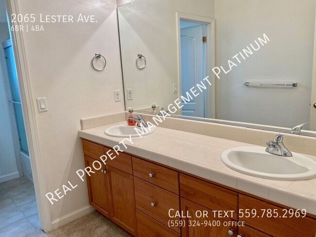 Building Photo - 2065 Lester Ave