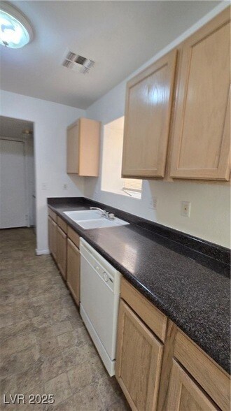 Building Photo - 2954 Savers Ct