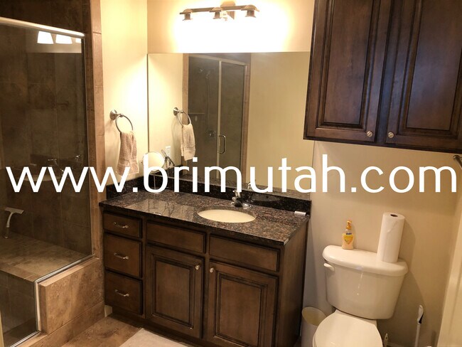 Building Photo - 3944 S 900 E