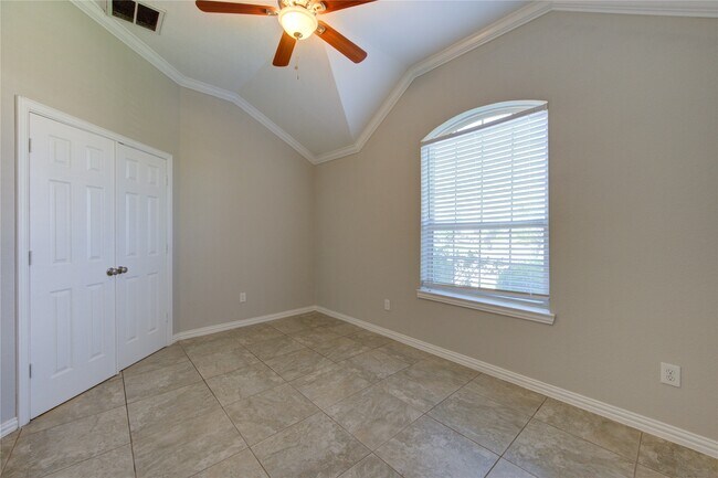 Building Photo - 4519 Apple Point Ln