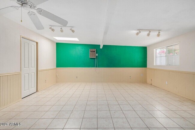 Building Photo - 1941 E Pegasus Dr