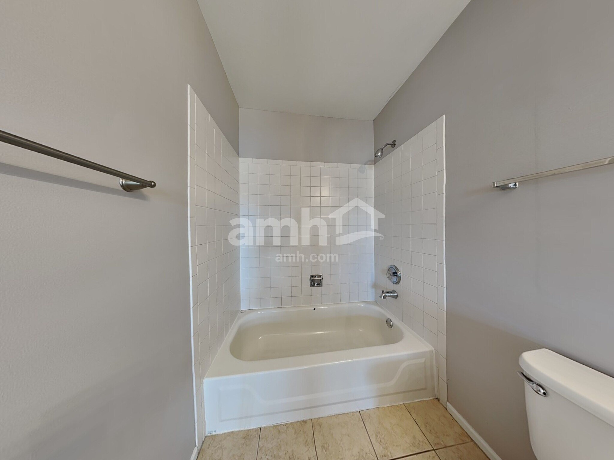 Building Photo - 20934 W Bloomfield Dr