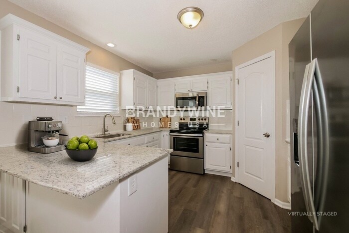 Building Photo - 809 Canter St