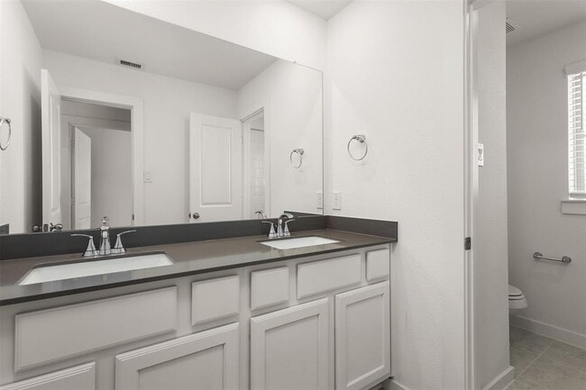 Building Photo - 13005 Blue Flora Dr