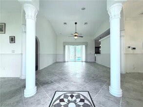 Building Photo - 14791 Royal Oak Ct