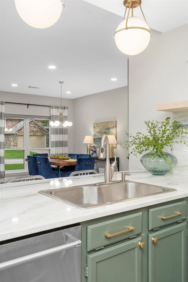 Building Photo - 36 White Bark Pl