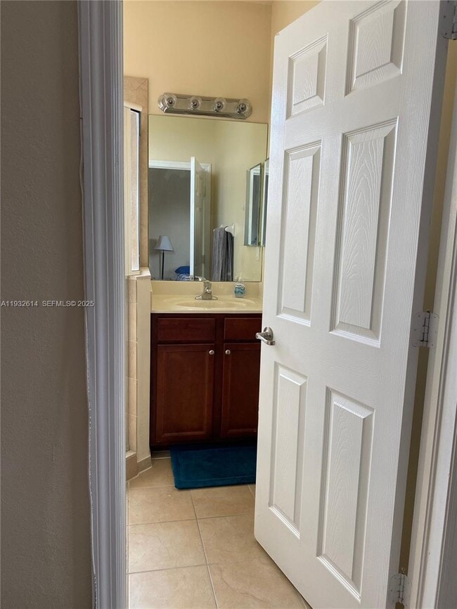 Building Photo - 9464 SW 171st Pl