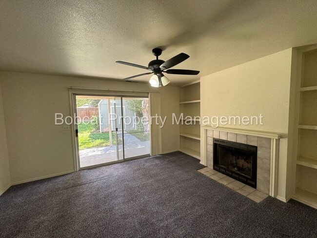 Building Photo - 4123 Sweetwater Dr