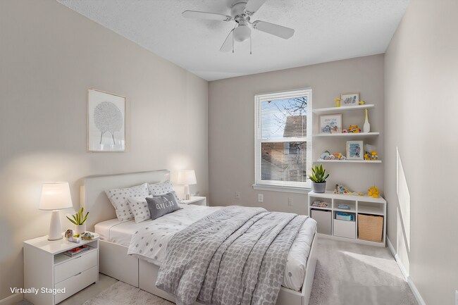 Building Photo - Stylish Living Meets Ultimate Convenience in This 3BR/2.5BA Ocean Lakes Townhome!