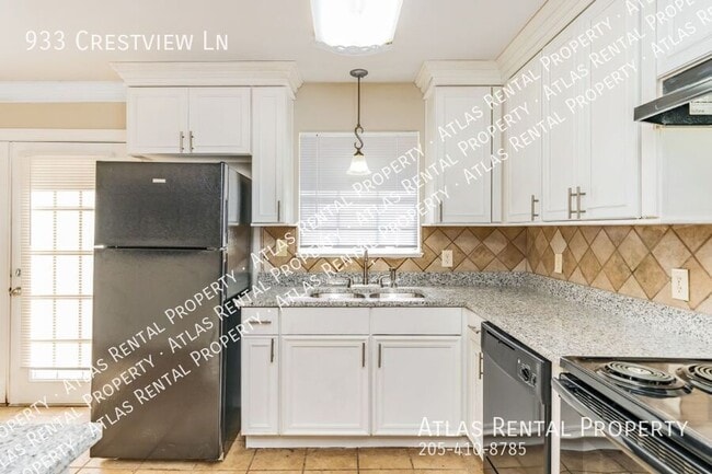 Building Photo - 933 Crestview Dr