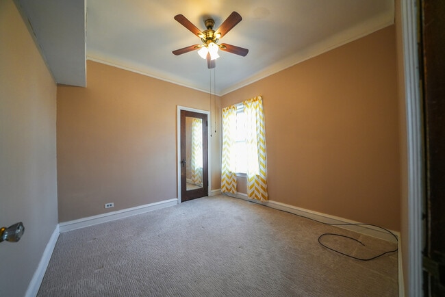 Building Photo - 3927 Kirk St