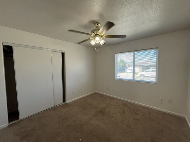 Building Photo - SAC T 1138