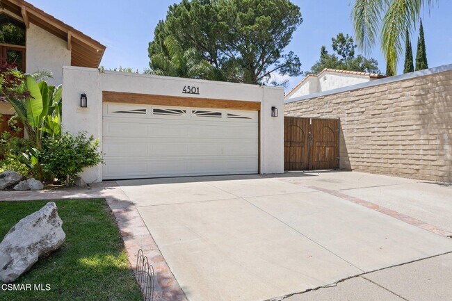 Building Photo - 4501 Regents Ct