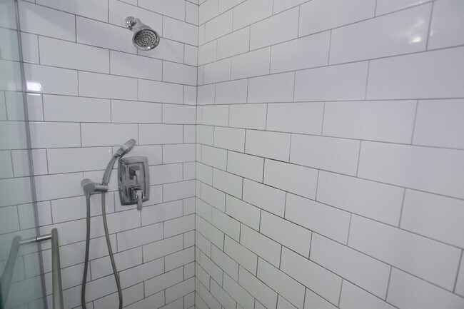 Building Photo - 155 14th St