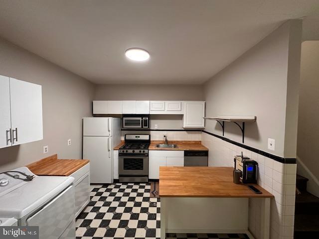 Building Photo - 373 E Butler Ave