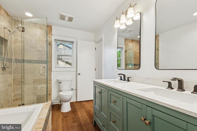 Building Photo - 8326 Briar Creek Dr