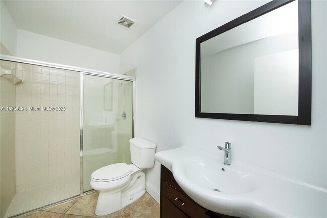 Building Photo - 1127 SW 104th Way
