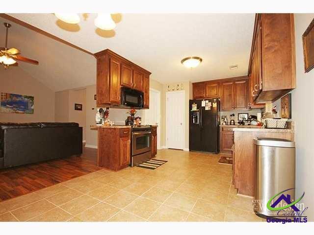 Building Photo - 302 Laurel Woods Dr
